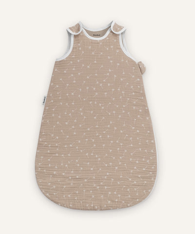 Musselin-Babyschlafsack 0.5 TOG in Beige.