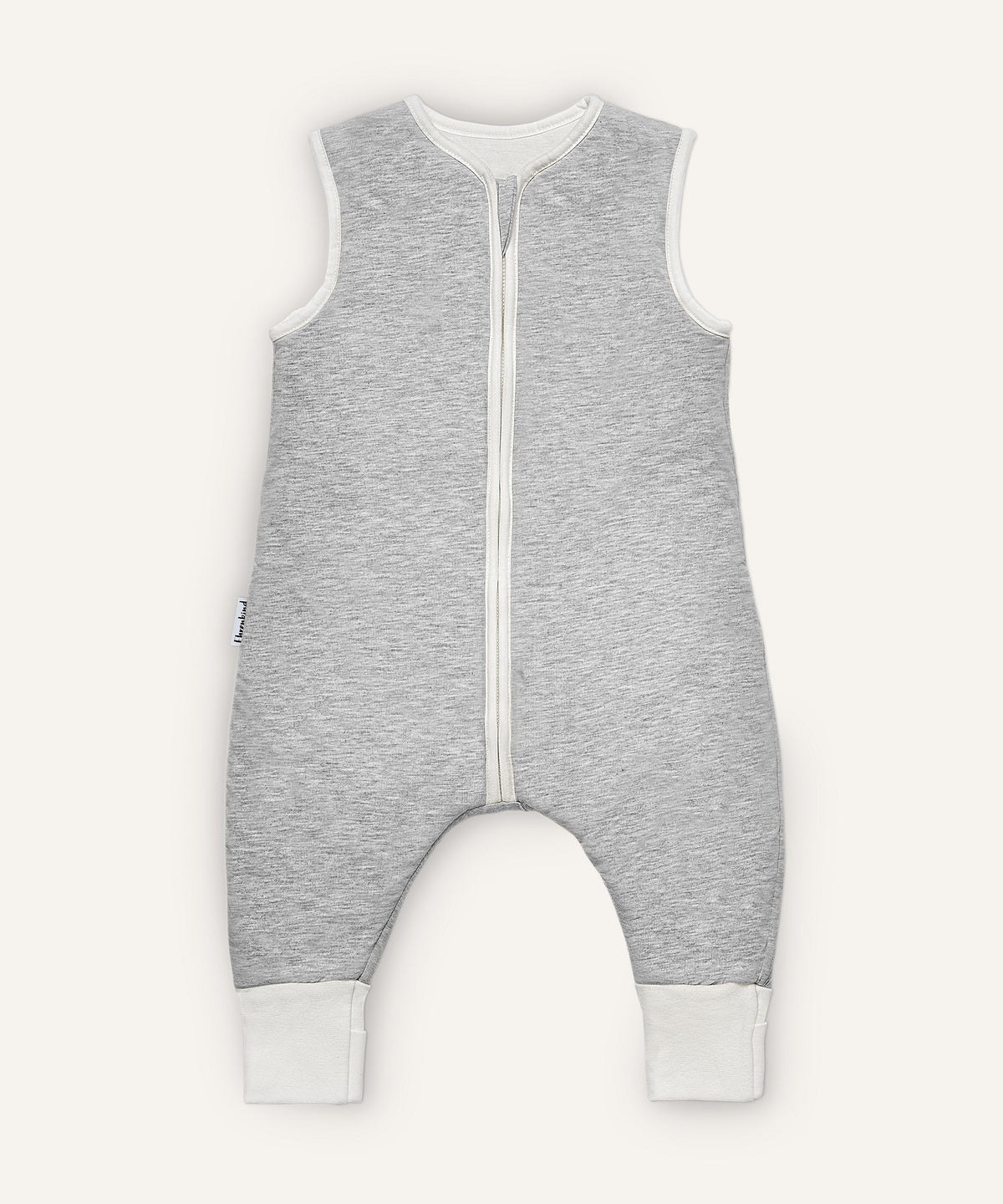 Babyschlafsack mit Beinen und Wollfüllung hellgrau.