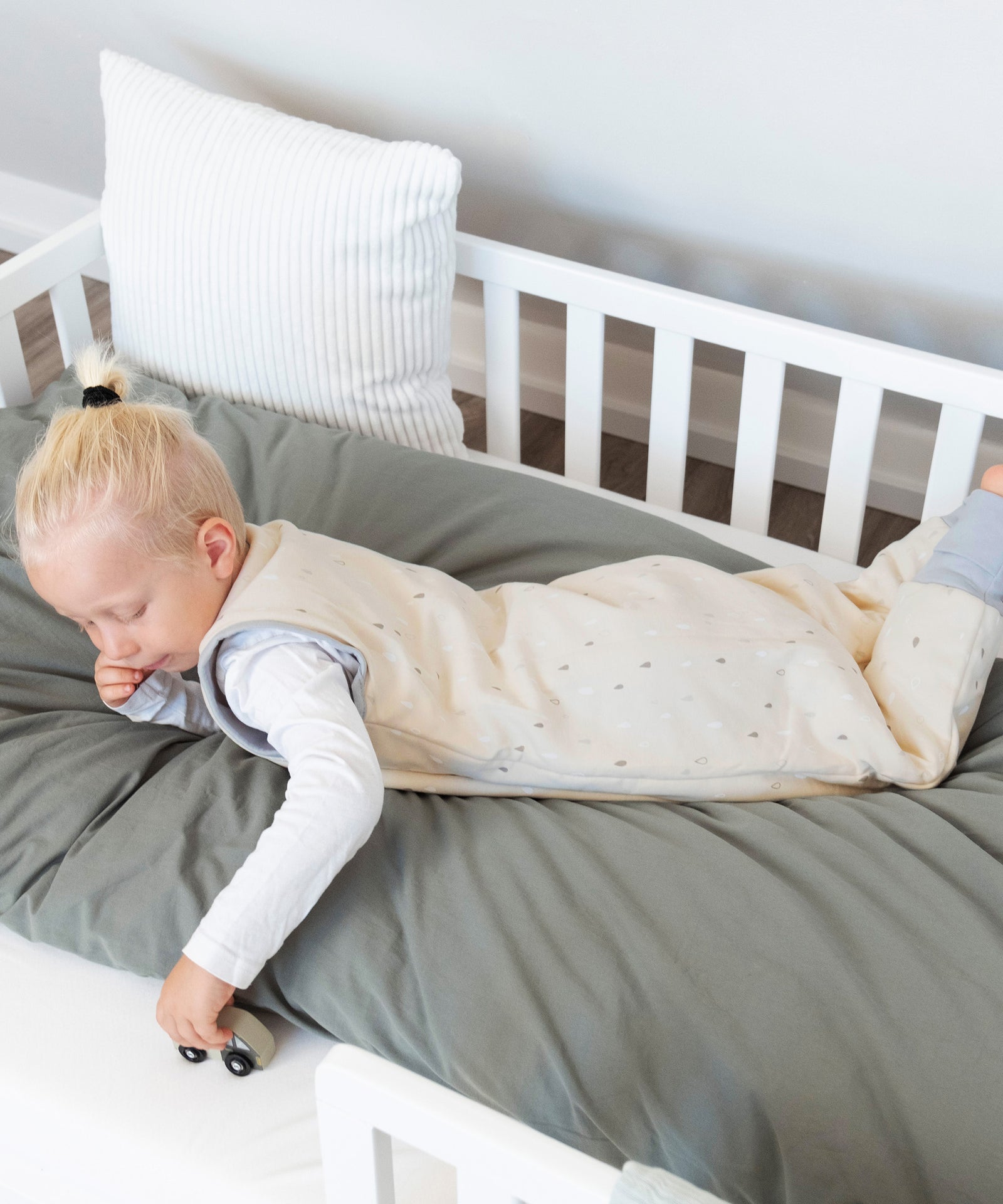 Schlafsack mit Beinen.