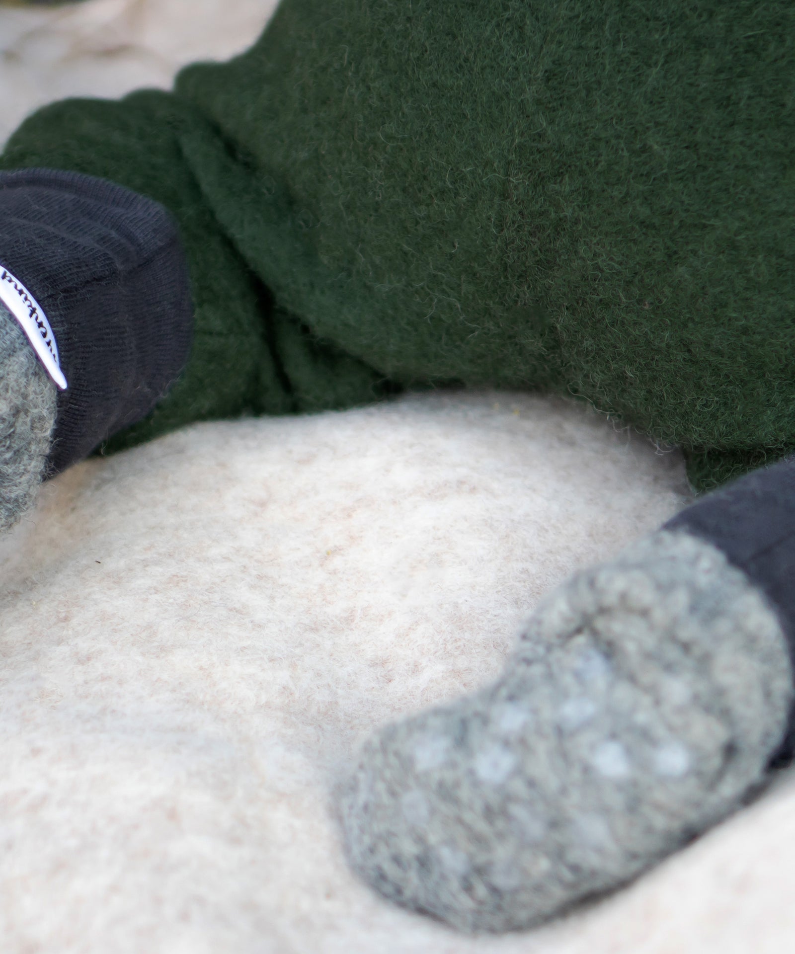 Rückansicht der Walkhose.