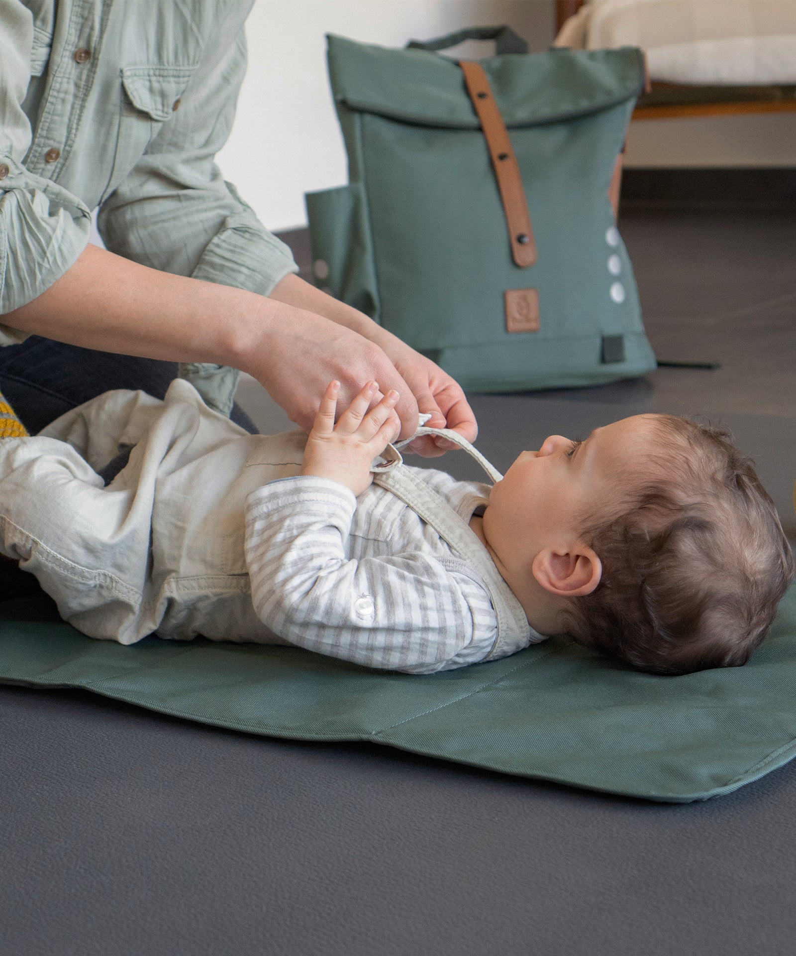 Vielfältiger Allrounder*Durch das hochwertige Zubehör und die umfangreiche Ausstattung bist du für alle Eventualitäten des Alltags ausgestattet.|Baby auf Zubehör Wickelunterlage.