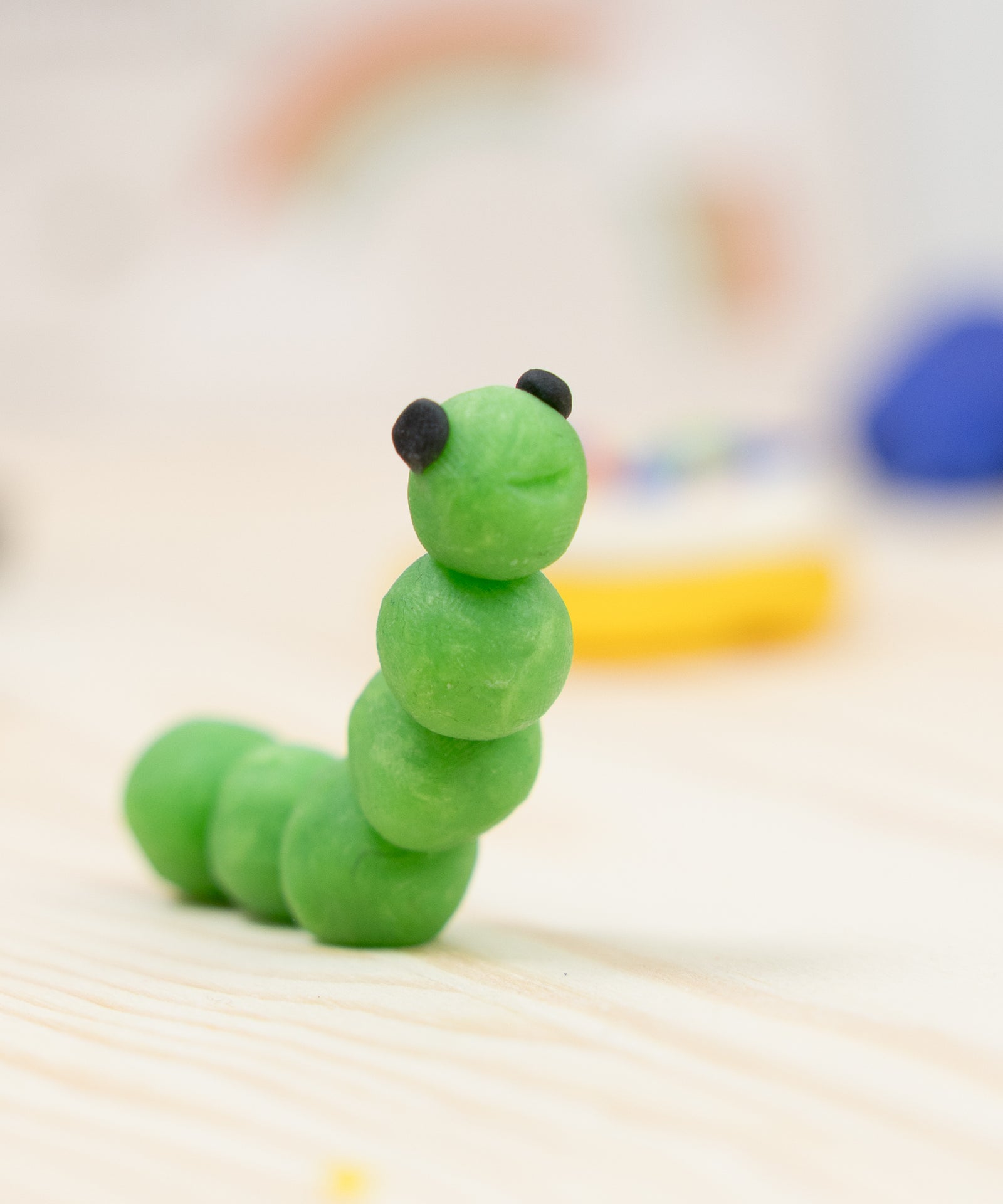 Bienenwachs aus kontrollierter Imkerei für natürliche Kinderknete