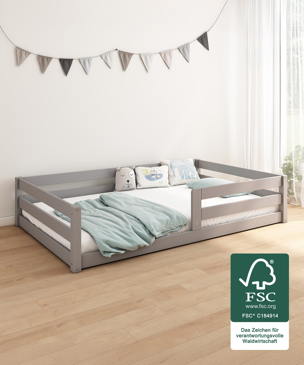 Klares, ästhetischs Design*Das zeitlose Bett passt in jedes Kinderzimmer und fördert nach dem Montessori-Prinzip die Eigenständigkeit deines Kindes.