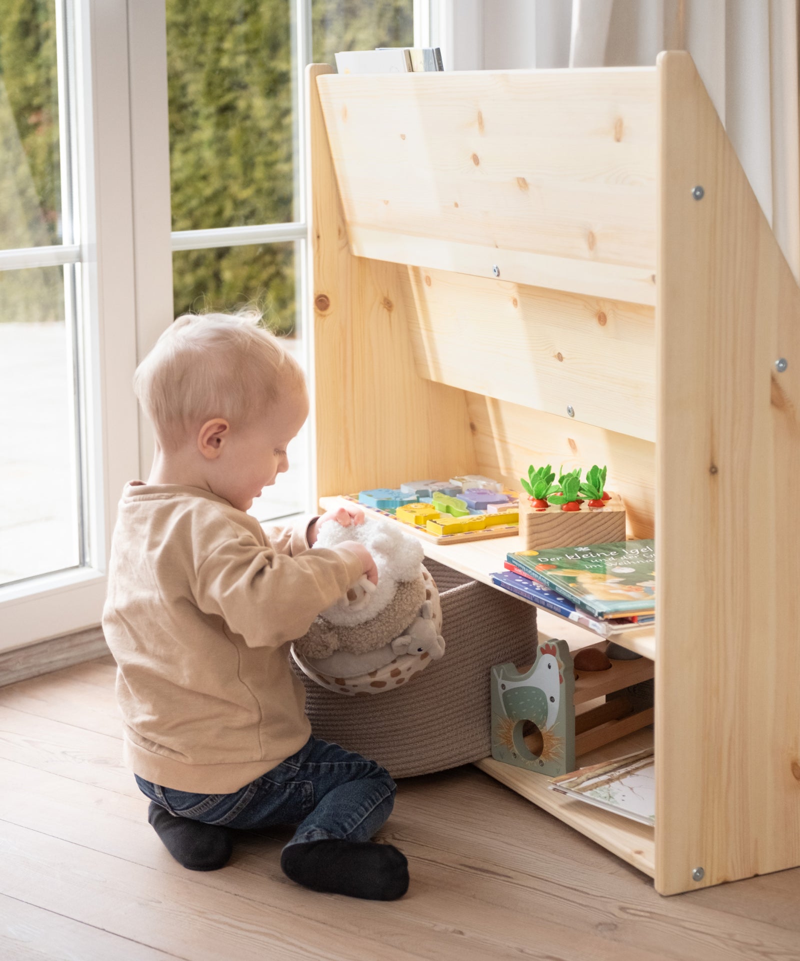 bücherregal mit aufbewahrung Bücherregal mit Stauraum für Kinder