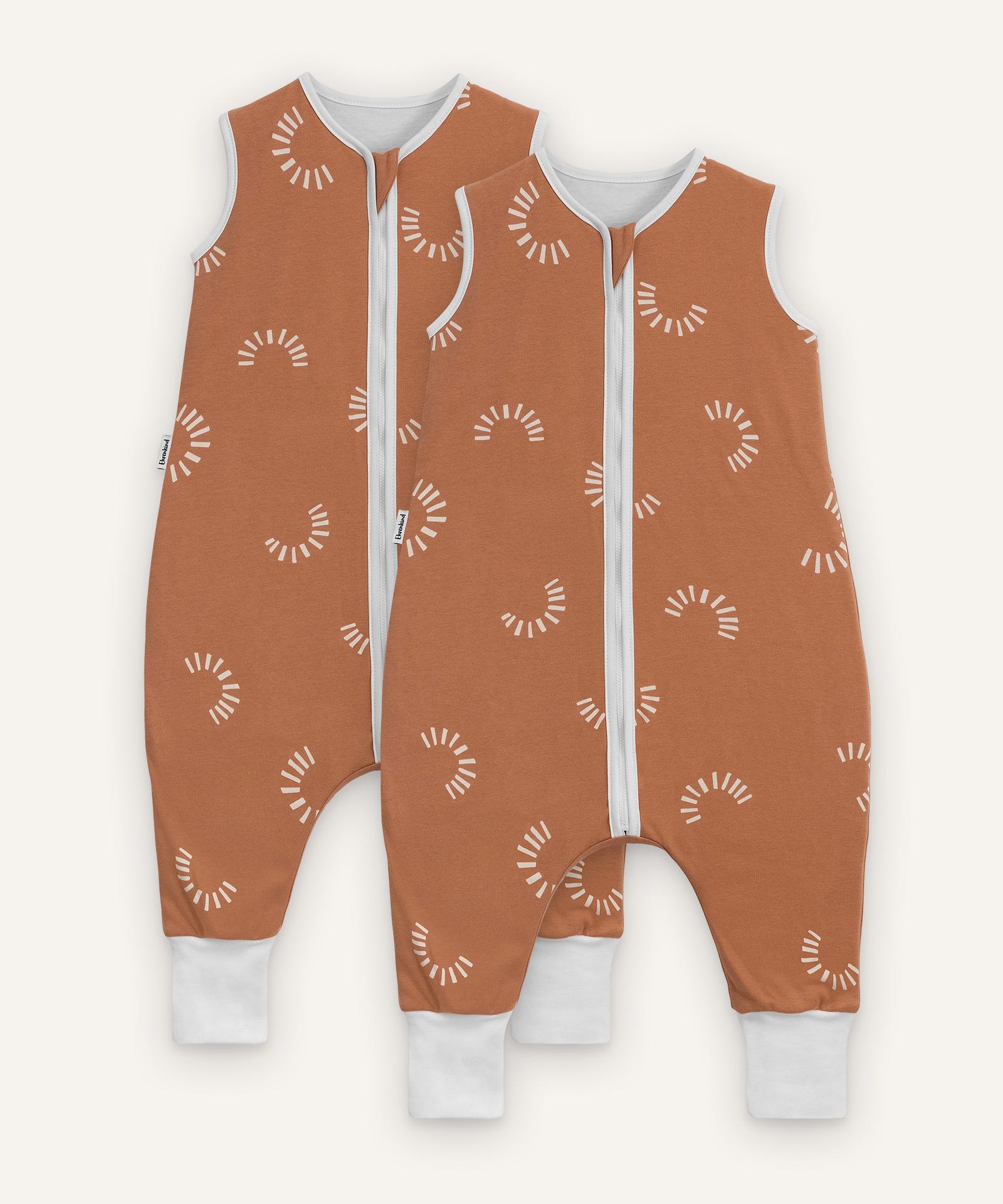 2er Bundle Ehrenkind Sommerschlafsack mit Beinen in zimt mit Muster.