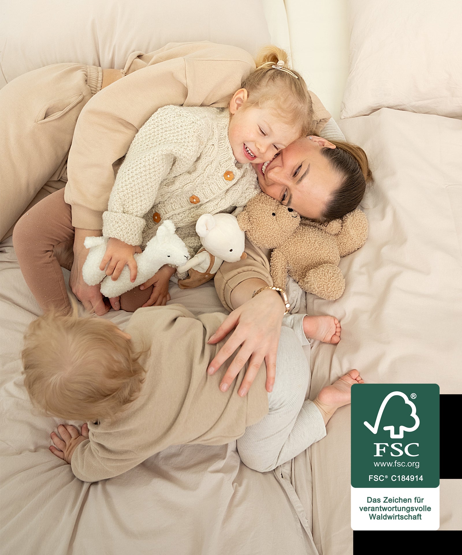 Gemeinsam träumen & kuscheln*Hochwertig verarbeitet, reduziert aufs Wesentliche - ein zeitloses Bett für erholsame Nächte und gemütliche Familienmomente.|Ideal für die Familie.