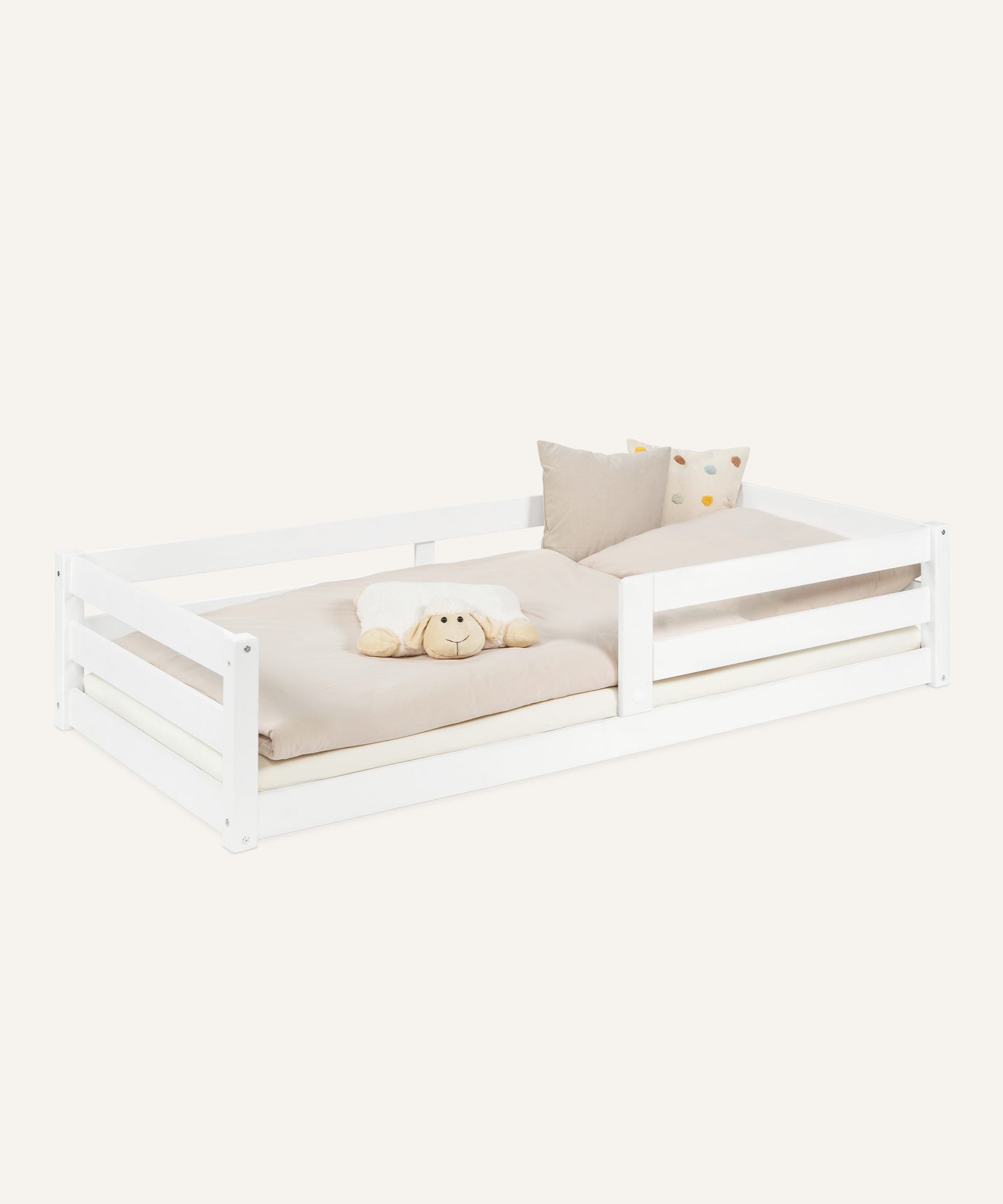 Ehrenkind Bodenbett Sona in der Größe 90x200.