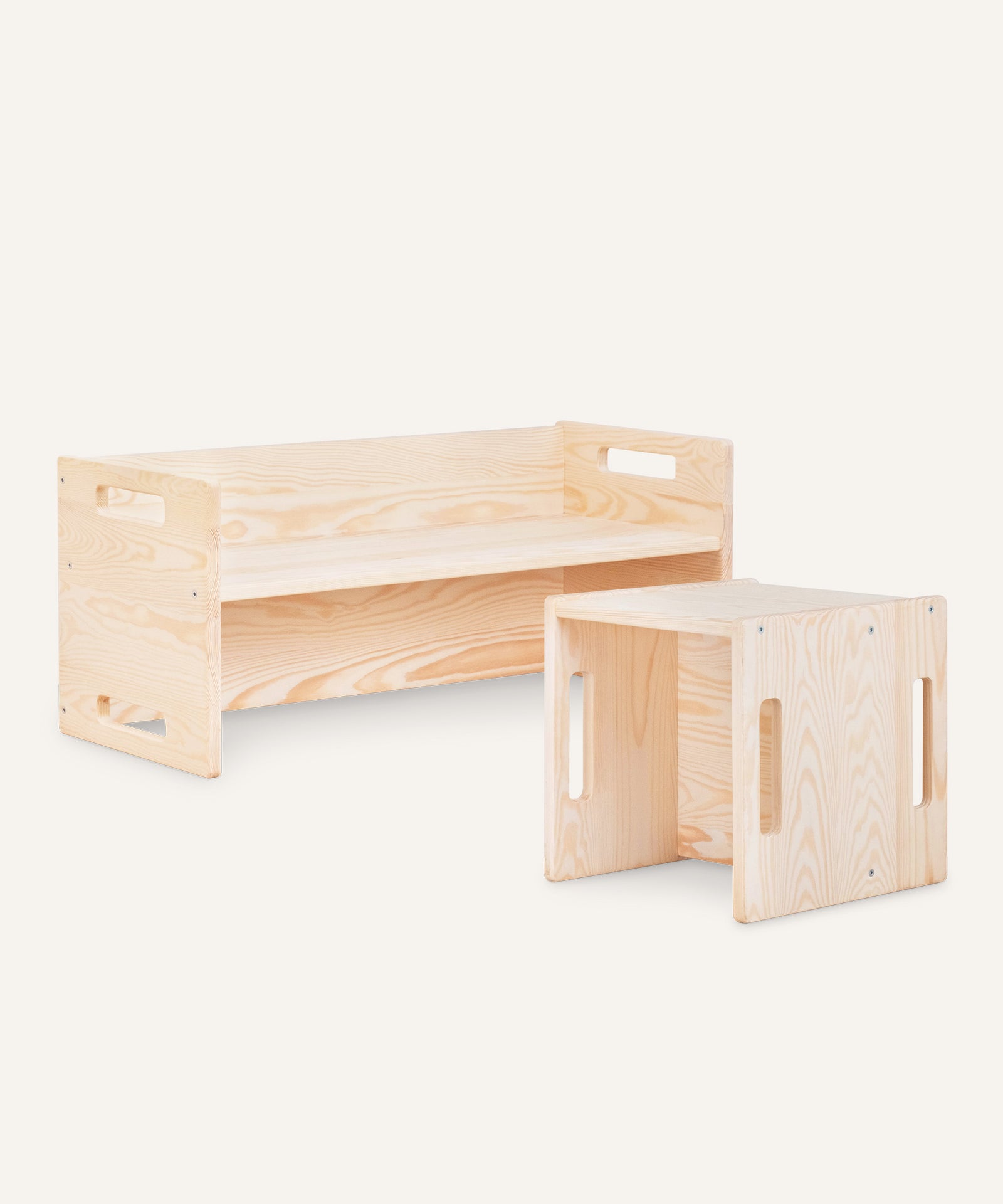 Ehrenkind Hocker und Bank Kiefer.