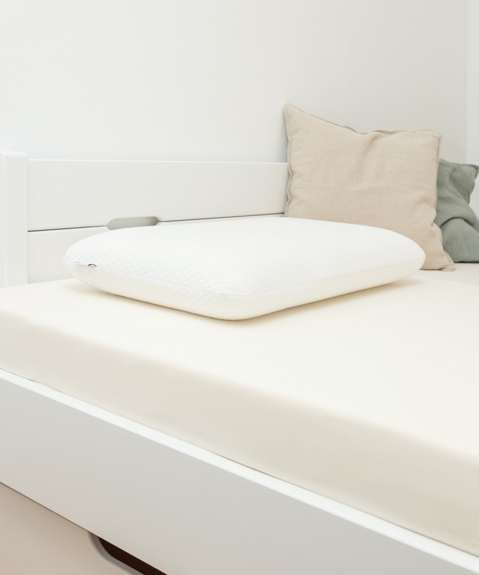 Ehrenkind Stützkissen.