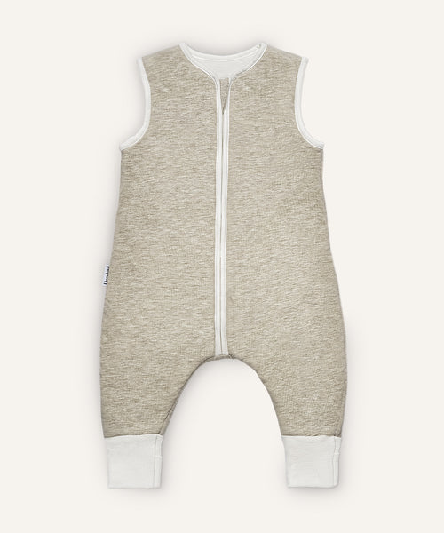 Babyschlafsack mit Beinen und Wollfüllung beige.