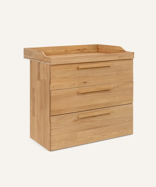 Ehrenkind Wickelkommode Linia Eiche mit Rollschublade.