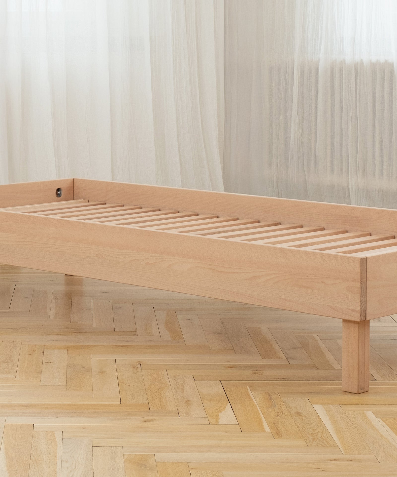 Ehrenkind Einzelbett Plano Lattenrost.