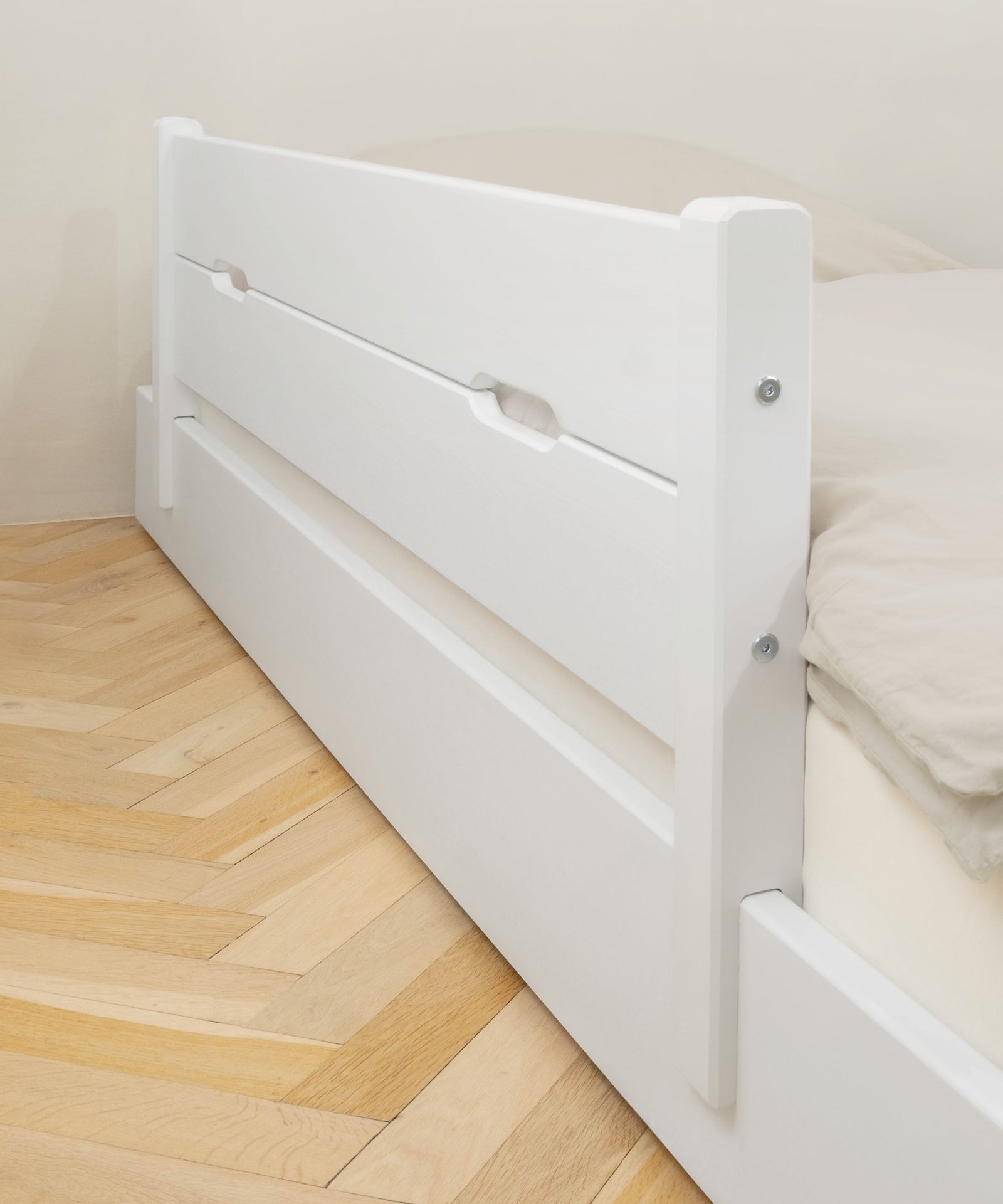 Ehrenkind Rausfallschutz Kiefer weiss.