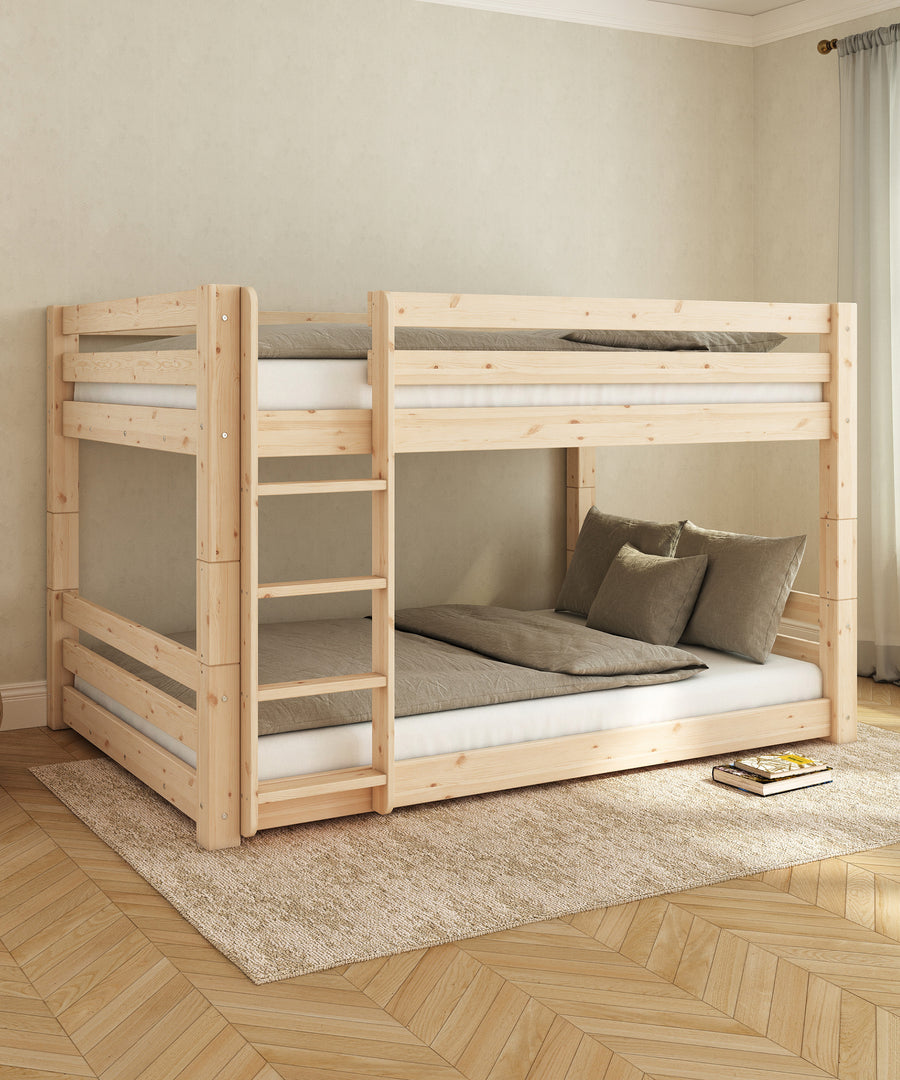 Etagenbett Vento in der bodentiefen Variante.