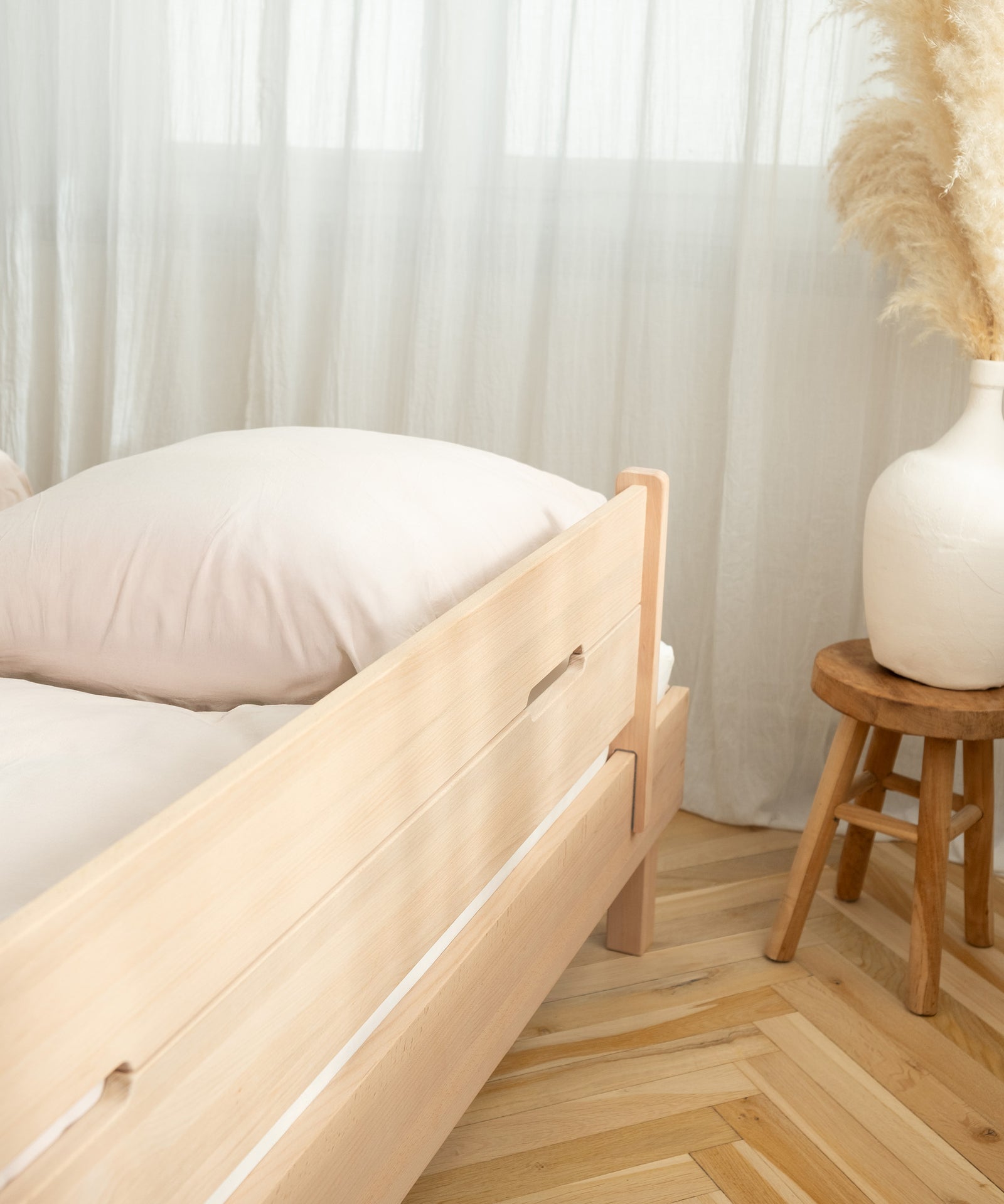 Rausfallschutz für Plano Buche Betten.