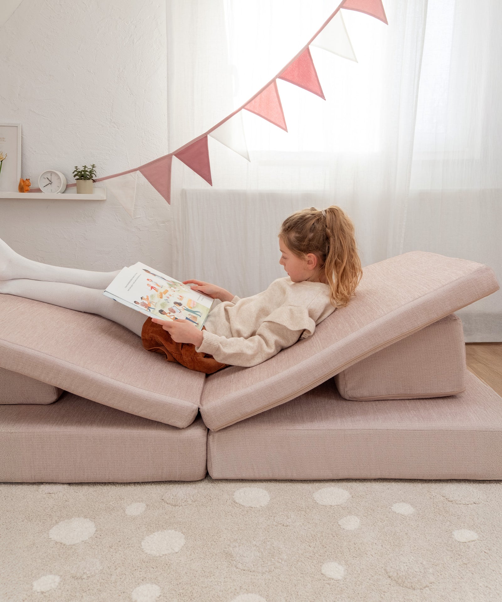 Hüpfsofa als gemütliche Leseecke.