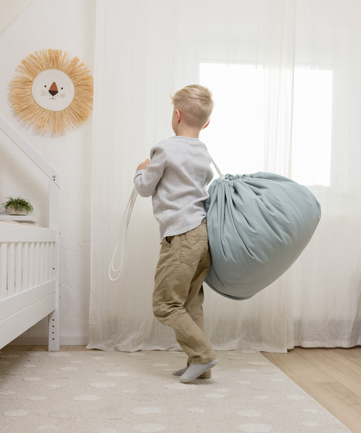 Großer runder Aufräumsack für Kinder, ideal zum Spielen und Verstauen von Spielzeug.