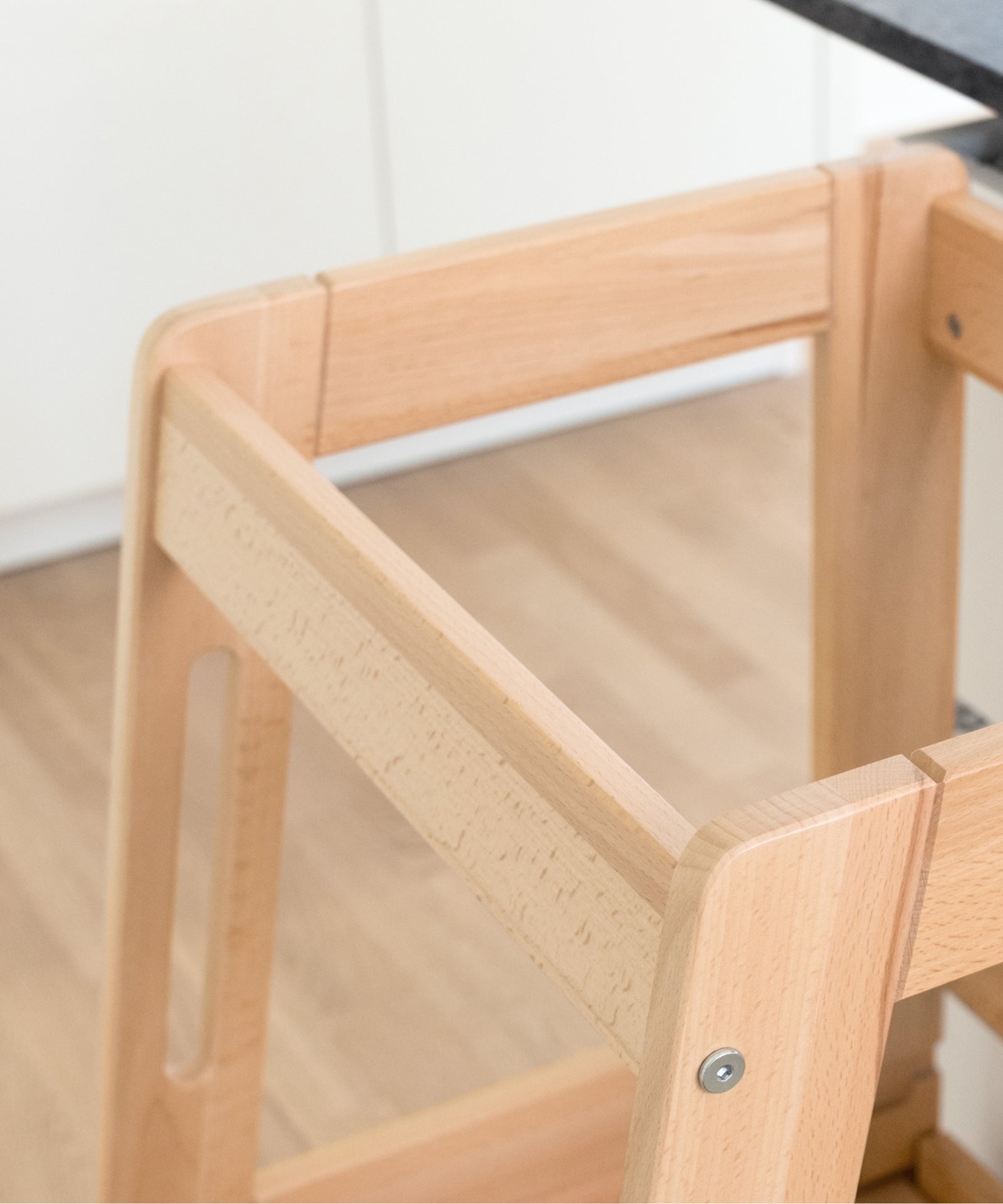 FSC-zertifizierte Buche*Der Lernturm ist gefertigt aus massivem FSC®-zertifiziertem Buchenholz aus kontrolliert nachhaltiger Forstwirtschaft.|Lernturm aus FSC-zertifiziertem Buchenholz nachhaltig gefertigt.