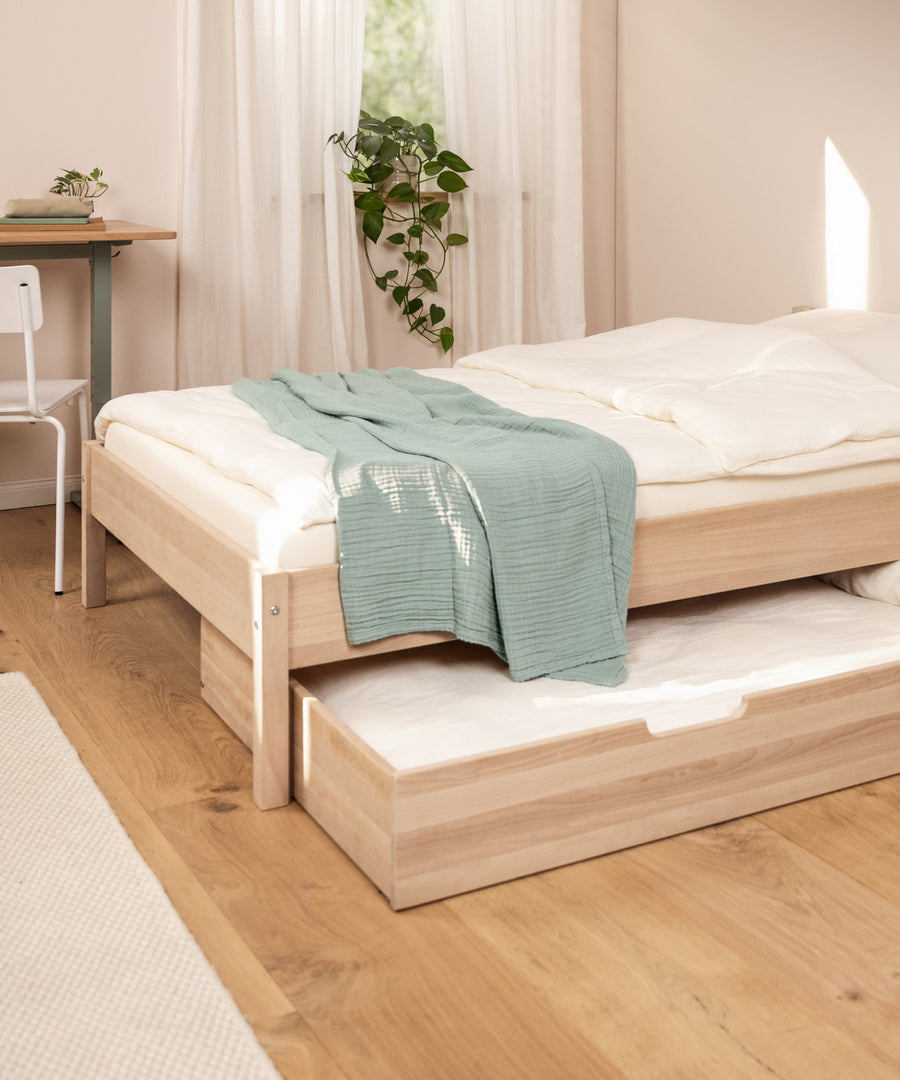 Jugendbett Nova Natur mit Bettkasten.