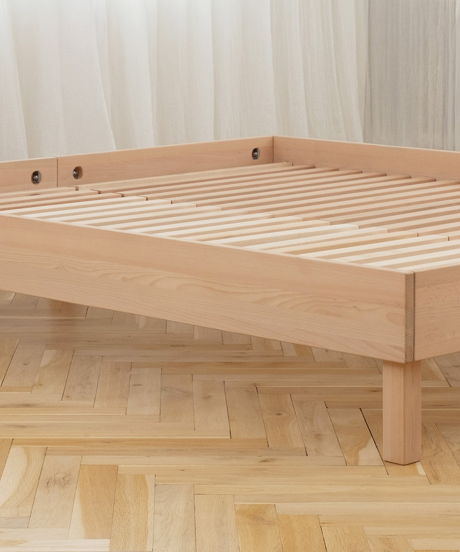 Ehrenkind Rollrost aus FSC®-zertifiziertem Buchenholz für Plano Betten.