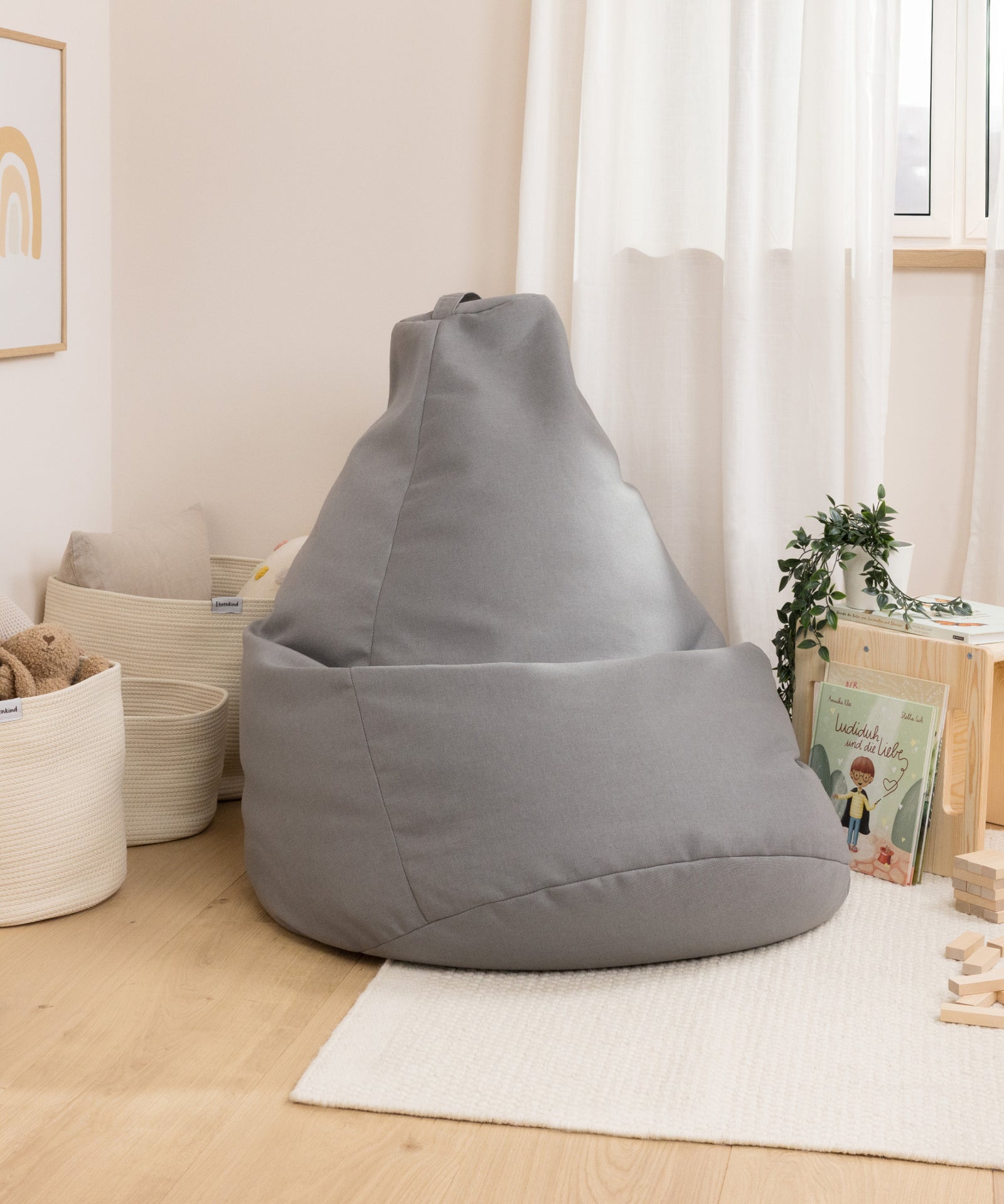 Sitzsack für Kinder als gemütliche Sitzgelegenheit im Kinderzimmer.
