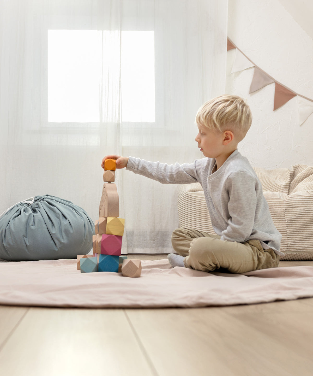 Viel Platz zum Spielen*Mit Ø 150 cm bietet der Spielzeugsack deinem Kind reichlich Raum für Spielsachen - und alles ist schnell griffbereit.|Großer Spielzeugsack mit 150 cm Durchmesser für viel Platz zum Spielen.