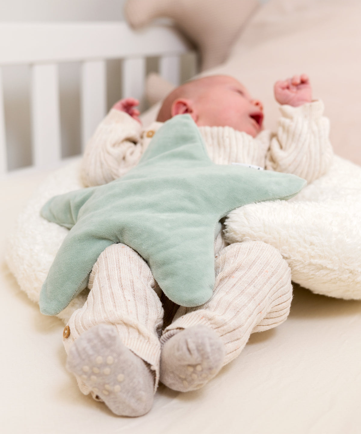 Stern-Wärmekissen aus natürlichen, schadstoffgeprüften Materialien für Babys.
