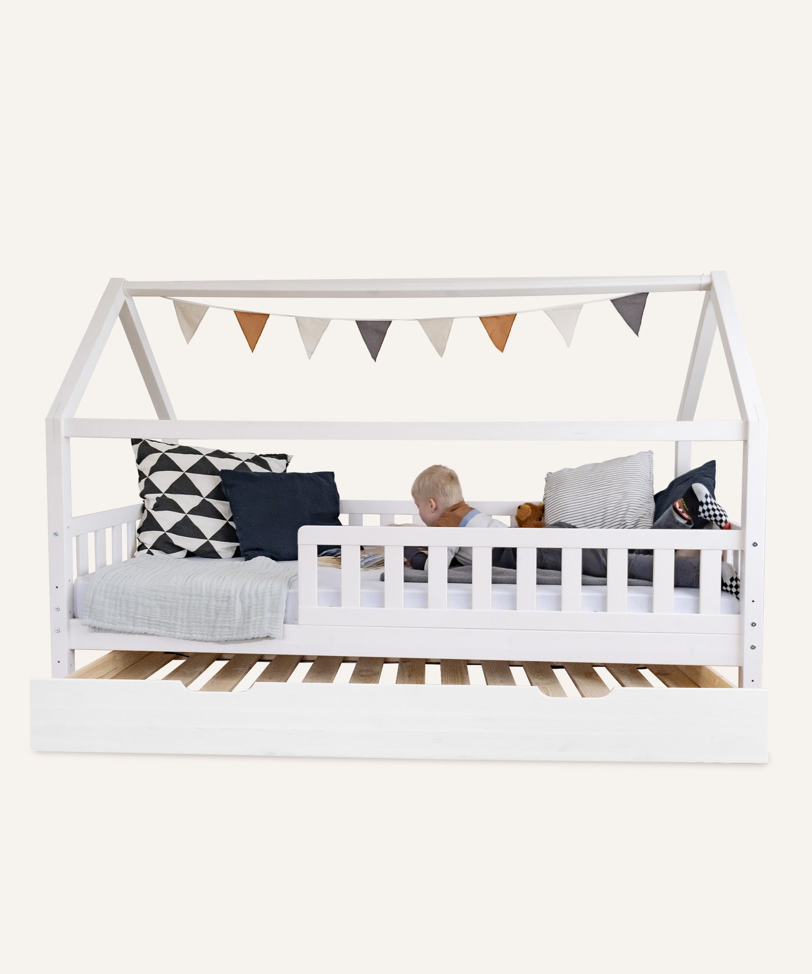 Hausbett Kiefer Zubehör.